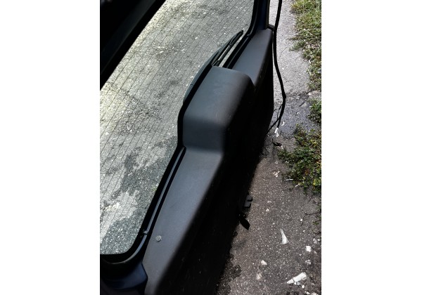 Кришка багажника Citroen Berlingo II, код фарби KGQ