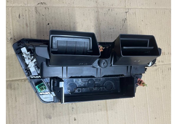 Дефлектори обдуву салону центральні Citroen C4 Picasso, 9683265580, 9683265680, 8244E5, 6554VH, 6554XZ, 96553138ZD