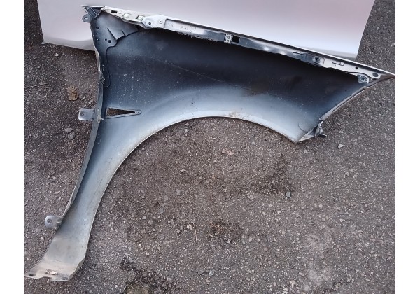 Крило ліве передне Renault Megane II,  8200495402, 7701477186, 7701473702