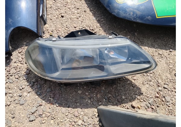 Фара передня права Renault Laguna I 98-, 7701045853, 7701047881