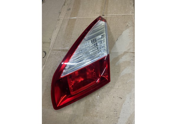 Ліхтар лівий в кришку багажника Рено Меган 3 хетчбек 265550009R