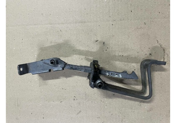 Обмежувач правої / лівої задньої розпашної дверки Renault Kangoo 2, 8200497808, 8200497809