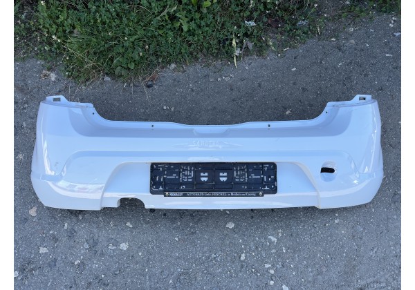 Бампер задній Dacia Sandero I