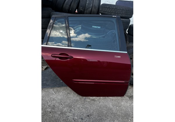 Дверка задня права Renault Laguna III, універсал, код фарби TENND, ціна за голу дверку 