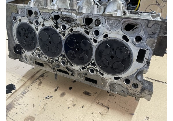 Головка блоку циліндрів 1.6 hdi 16v, 9655911480, Комплект, 250 долл.