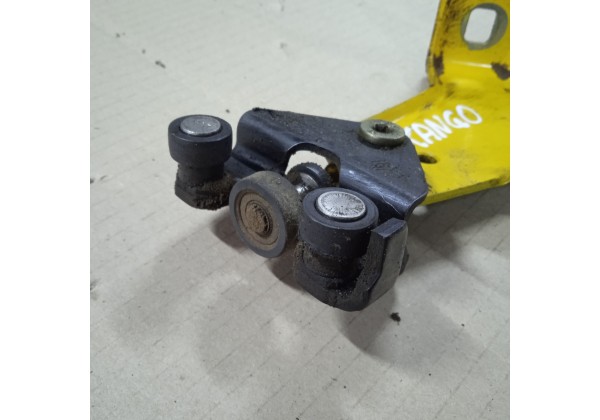 Ролік правої здвижної дверки нижній Renault Kangoo, 7700303509, 8200202728 *