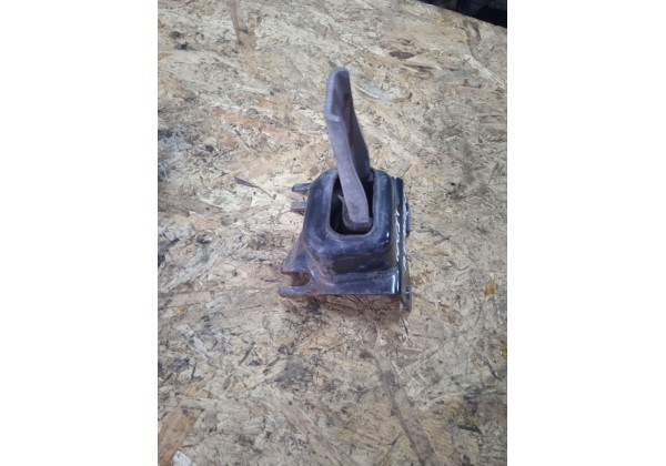 Подушка КПП ліва Renault Logan 2, Sandero 2, Dokker, 0.9TCe 1.2 16V, 1.5 DCi, 1.6 16V, 112209464R