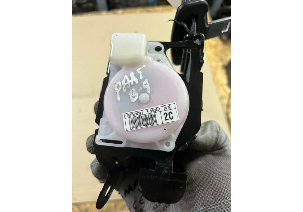 Ремінь безпеки задній середній Citroen Berlingo 2, Peugeot Partner 2, 96815097XX