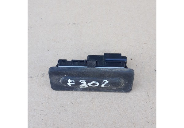 Кнопка відкривання кришки багажника Peugeot, Citroen, 9676028380