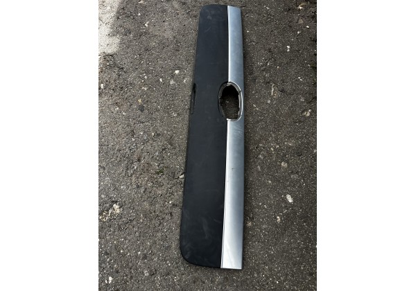 Молдинг кришки багажника (ляда) Renault Kangoo I, 03-08, 8200188539