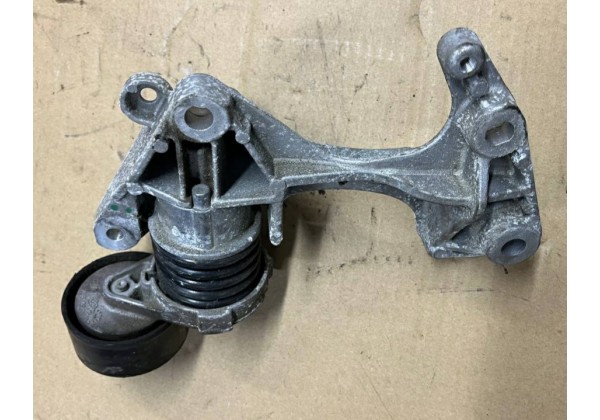 Кронштейн кріплення генератора Renault, 0.9-1.2 TCe, 117101869R