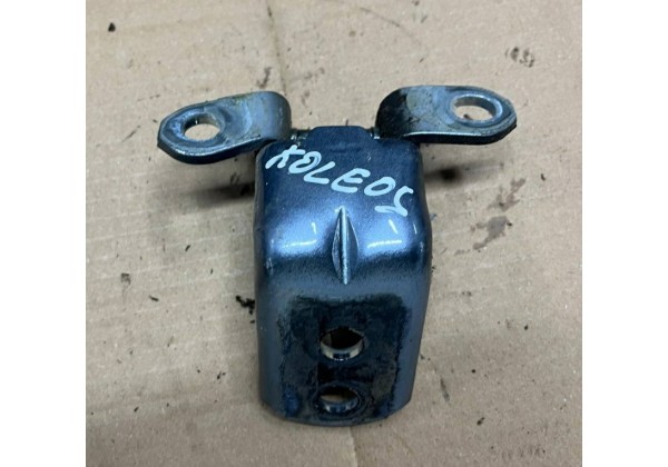 Завіс правої передньої дверки верхній, лівої передньої/задньої нижній Renault Koleos, 08-16, 82421JY00A