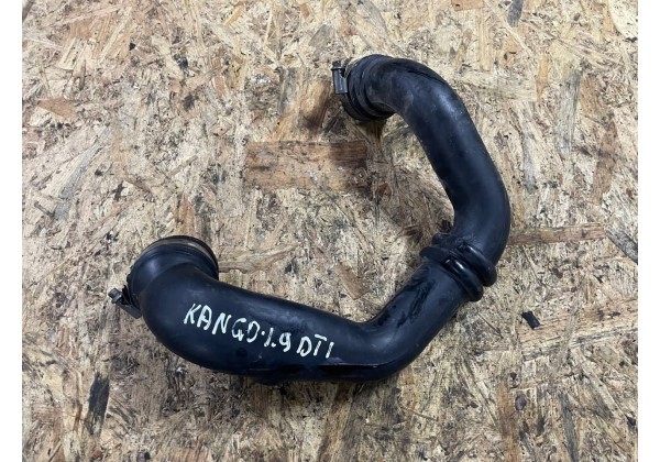 Патрубок інтеркулера Renault Clio 2, Megane,  Kangoo, Scenic, 1.9 DTi, 8200229554