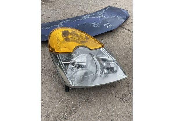 Фара права Renault Modus 