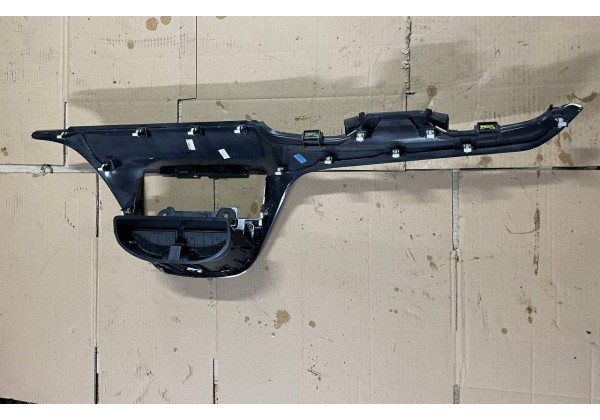 Накладка торпедо з дефлекторами обдуву Peugeot 208, 96756942XU, 9672848677