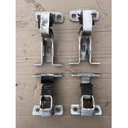 Петля задньої розпашної дверки , права ліва , низ верх, Renaut Logan MCV, 6001548848