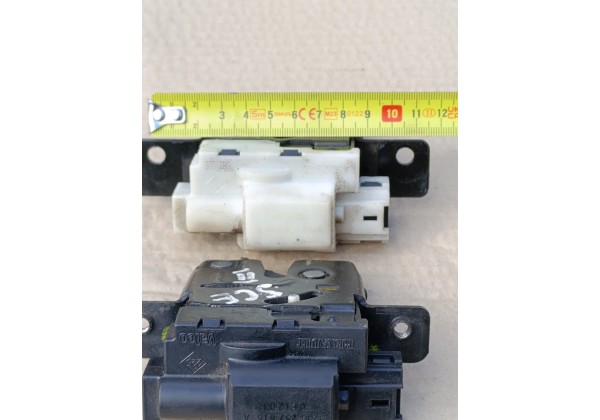 замок багажника Renault Scenic II, Megane II, Clio III, Modus, 8200076240, 8200947699, 8200076210 *