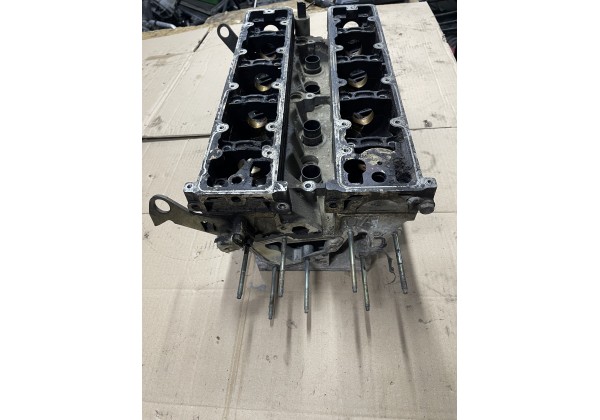 Головка блоку циліндрів Citroen C4, C5, C8, Peugeot 307, 308, 407, 807 2.0 16v RFJ, 200$