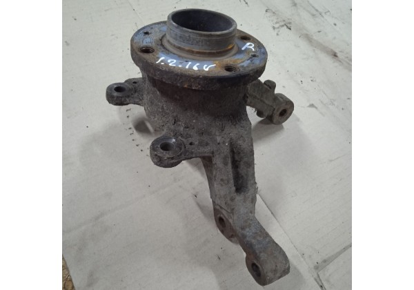 Цапфа, поворотний кулак правий Renault Clio 3, Modus, 8200345945 *
