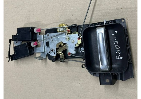 Замок дверки лівої зсувної Citroen C8, Peugeot 807, 9137L9
