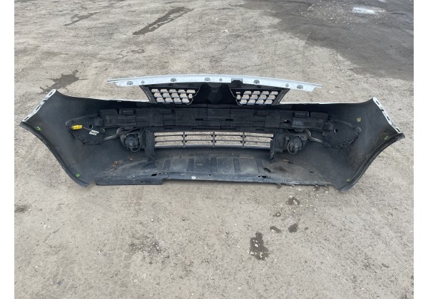 Бампер передній Renault Scenic II -06 TED69