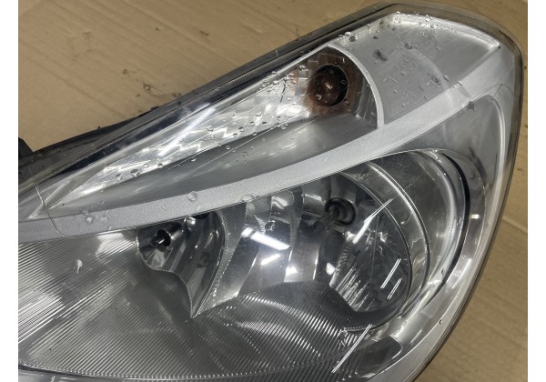 Фара ліва Renault Clio III 05-09, 7701070495
