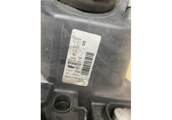 Фара права Renault Clio III 05-09, 7701070494