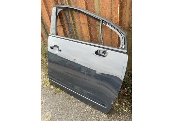 Двері передні праві Peugeot 5008, KTGA