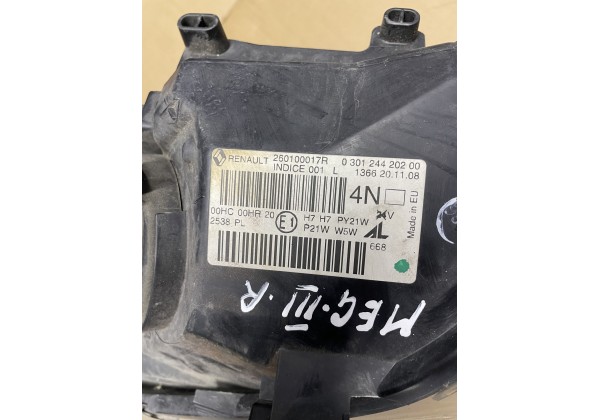 Фара права Renault Megane III, 260100017R