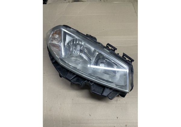 Фара права Renault Megane II 03-06, 8200073221