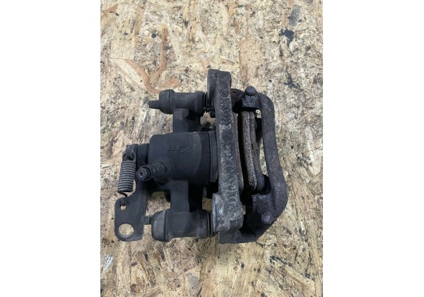 Супорт задній правий Renault Master 3, однокатковий, 440006645R