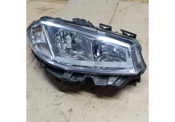 Фара права Рено Меган 2 , 03- 05р, галоген, 8200073221