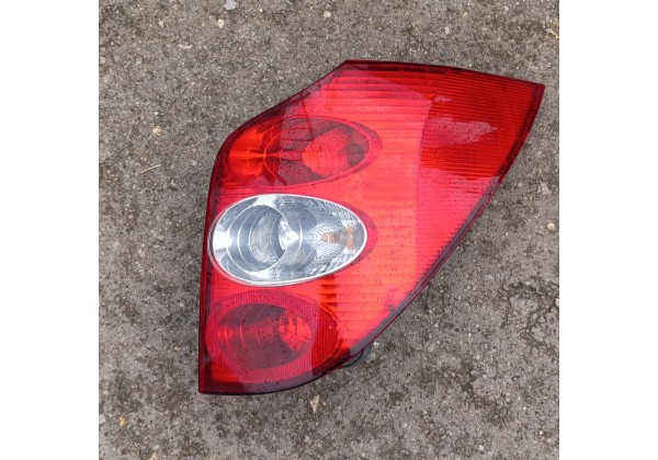 Ліхтар задній правий Renault Laguna II SW, 8200002472