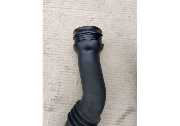 Патрубок інтеркулера Renault Trafic II 2.0 dci, 8200470985, 8201068612