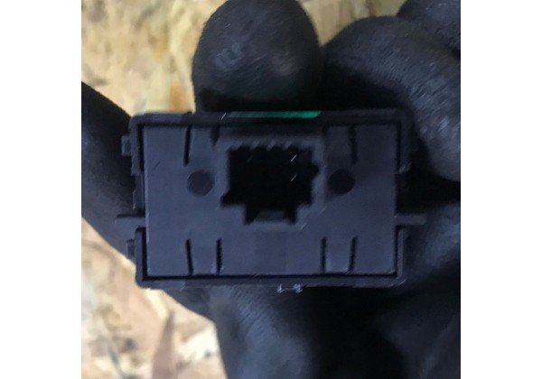 Кнопка ECO Renault Logan 2, Sandero 2, 251B49802R