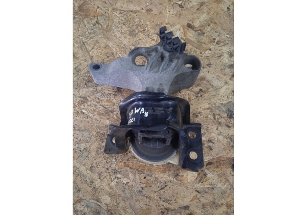 Лпора двигуна права Renault Captur, Clio 4, Duster, Dokker, Logan 2, Sandero 2, 1.5 DCi, 112103095R, 112845638R