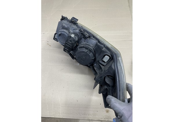 Фара права Renault Megane II 03-06, 8200073221