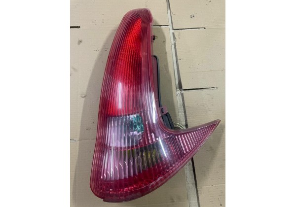 Ліхтар задній правий Peugeot 206, універсал, 6351R4