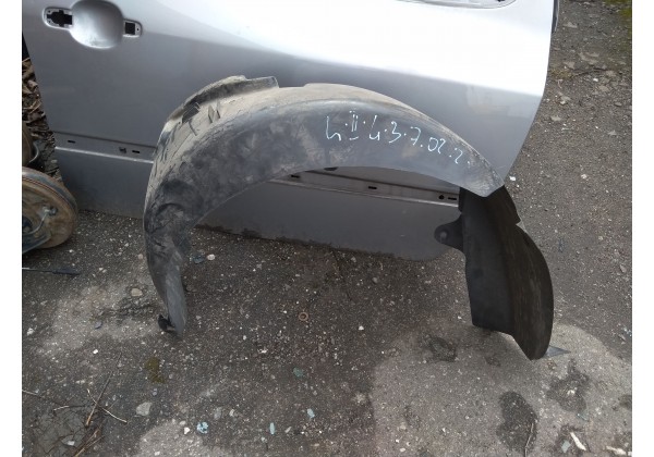 Підкрилок лівий задній Renault Laguna 2, 8200002141 *