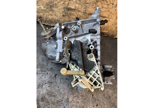 Коробка передач 2.0 16V, Peugeot 206,307, Citroen C3, C4. 20DM43