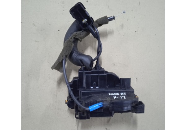 Замок правої передньої дверки Renault Megane 3, 4 контакта, 805020001R