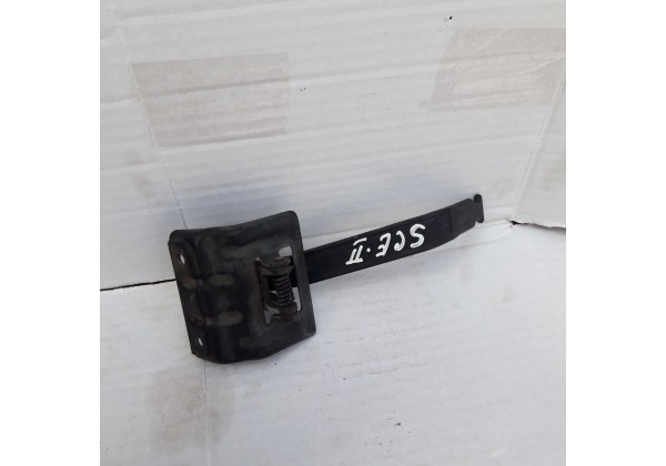 Гачок відкривання капота Renault Scenic 2, 8200119676