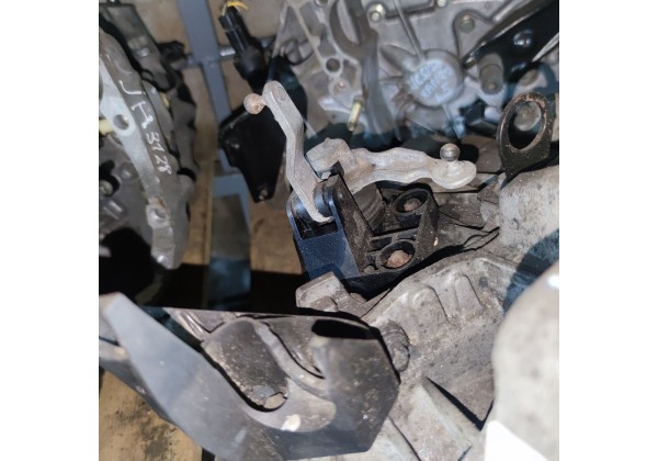 Коробка передач Renault laguna 2 ,рестайл,05-08, 2.0 бензин,JR5123