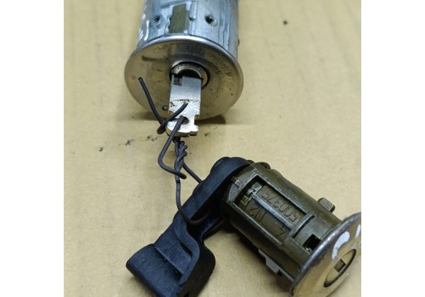 Замок запалювання Рено Кліо 2 з личинкою замка дверки, 7701471220, 7701472806