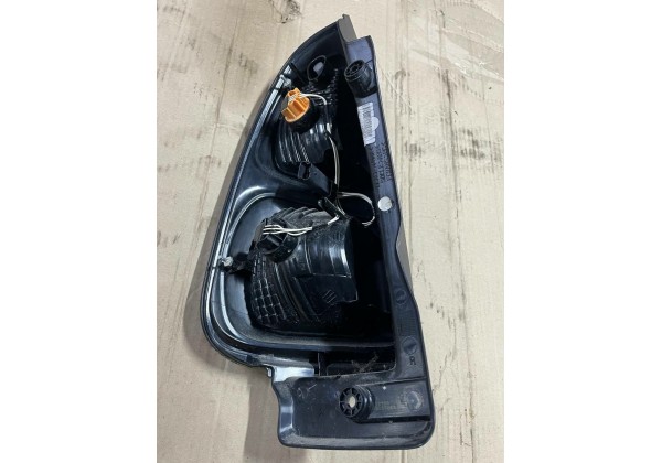 Ліхтар заданій правий Citroen C3 Picasso, 9681749180