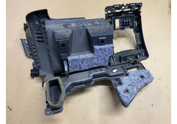 Бардачок водія Peugeot 5008, 09-16, 8218YT, 9685168577