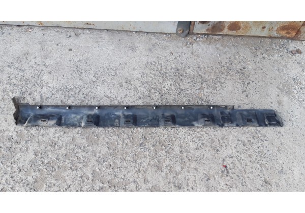 Декоративна накладка правого порога Renault Sandero Stepway 2, 764260776R
