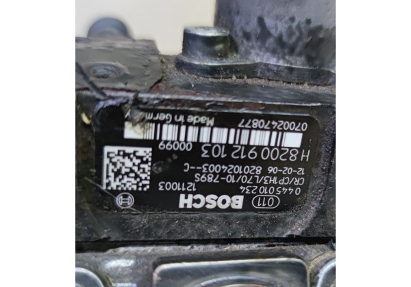 Насос паливний 2.0 ,2.3 dci Renault Trafic 2, Master 3, H8200912103,0445010234,8201024003.