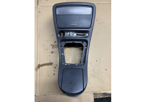 Центральна консоль Renault Espace 4, 8200530777