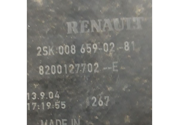 Ліхтар задній правий Рено Сценік 2, рожеве скло, 8200127702 